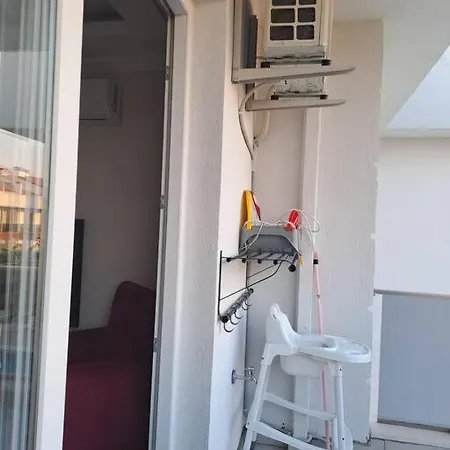 Havuz Olanagi Sunan Guezel Guezel Bir Daire Apartment